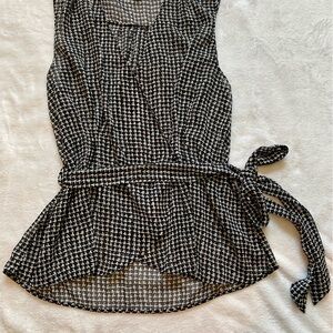 Banana Republic Monochrome Houndstooth Women’s Blouse Small business cocktail